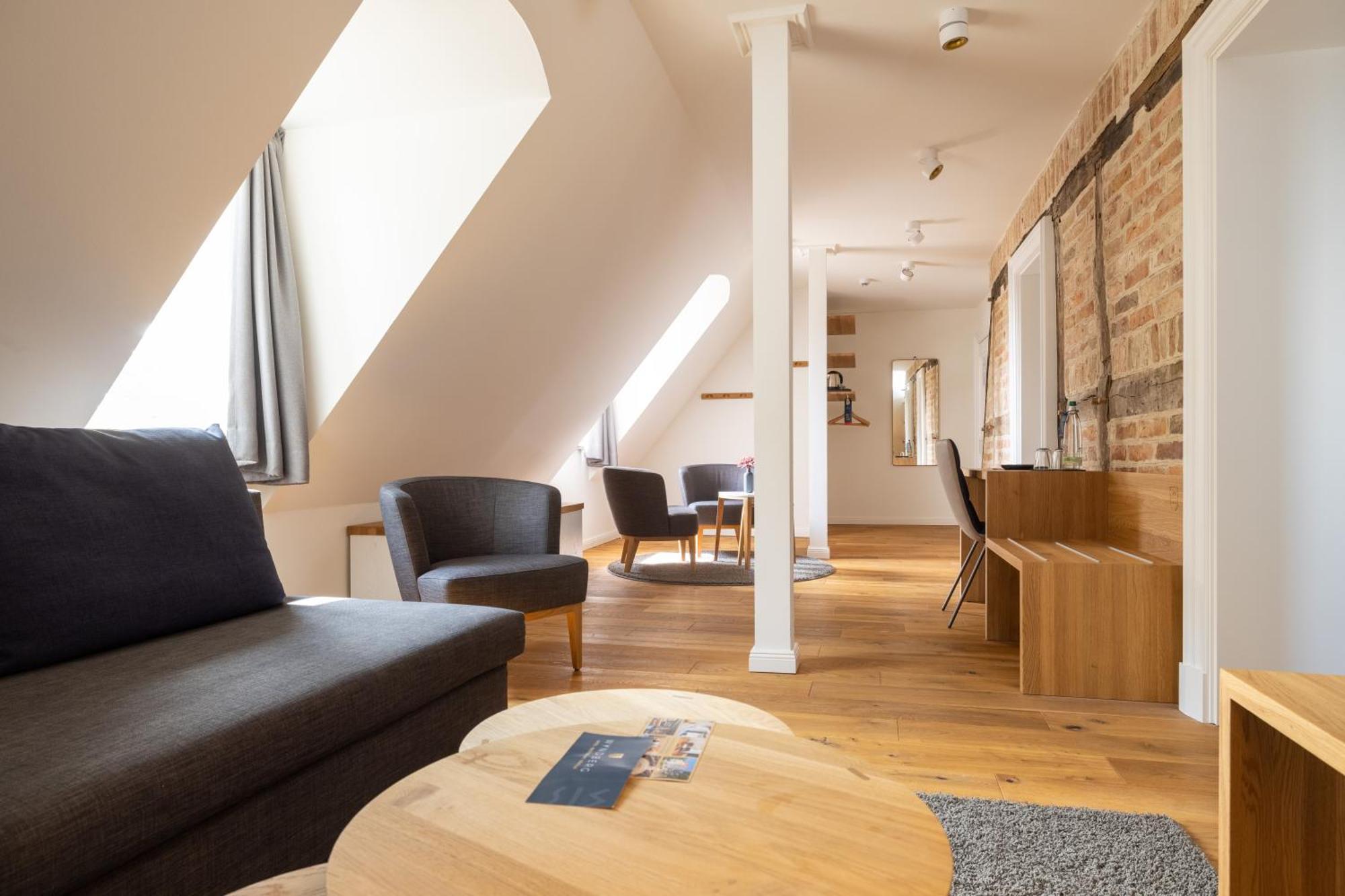 Wyndberg Hotel Luneburg Bagian luar foto